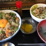 日本焼肉党のランチで『牛煮込み丼』を食べました(^^♪