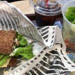 ワイルドロックに緑の酵素サラダ・カフェインレスアイスコーヒーで栄養満点な昼ごはん-358日目ボディメイク報告です-