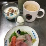 お刺身の盛り合わせでプチ贅沢なお昼ごはん-373日目ボディメイク報告です-