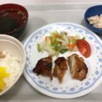 食堂ランチいつもより少なめ？メイン料理もスカスカのよう2018.9.14昼ごはん-440日目ボディメイク報告です-